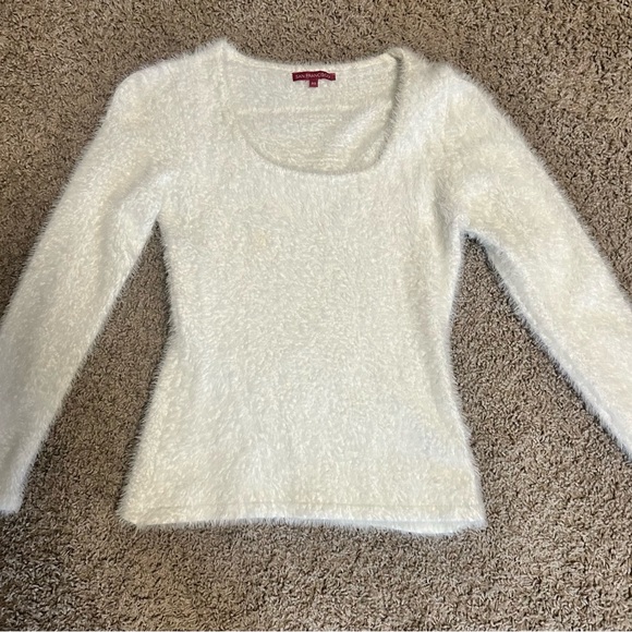 Woman’s size small white cozy plush sweater - Picture 1 of 10